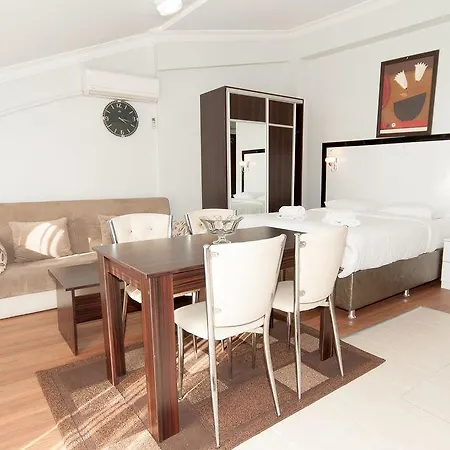 Karahan 公寓式酒店 2*